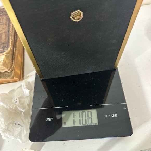 Vintage Brass Bi Fold Picture Frame | 5 x 7 - Picture 4 of 7